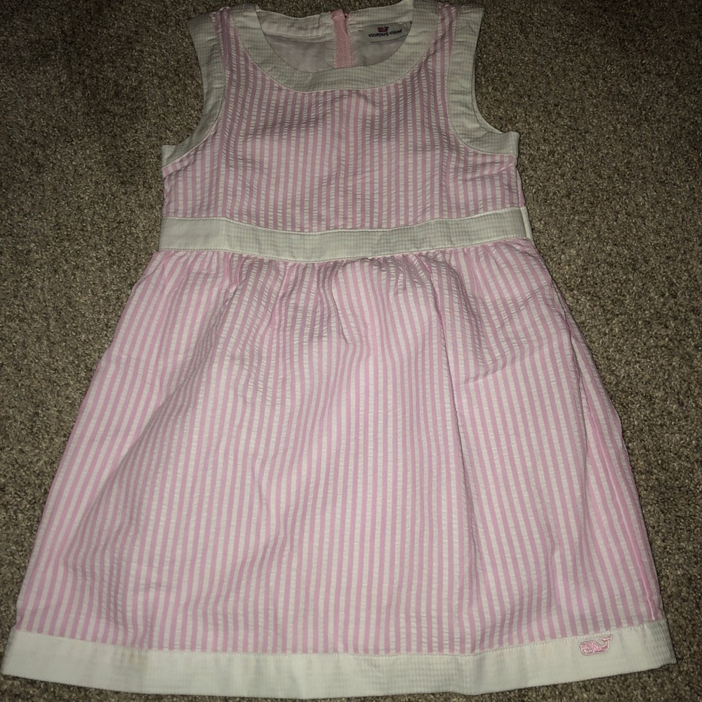 💖 🐳 Vineyard Vines pink and white striped dress